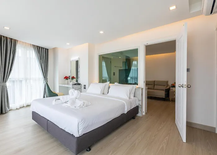 Airbus At Phawana Station Hotel Bangkok