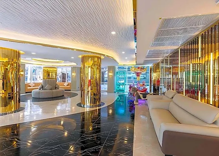 Hotel Airbus At Phawana Station 5*
